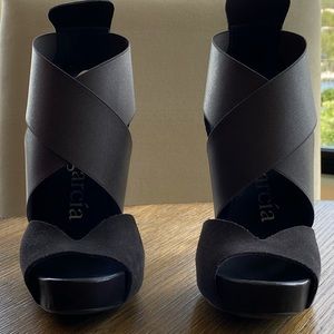Pedro Garcia Heels